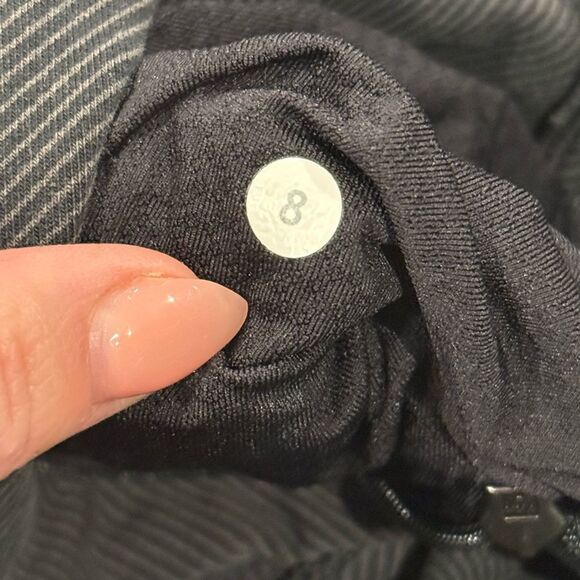 Lululemon V-Neck Gray Top - Picture 3 of 7
